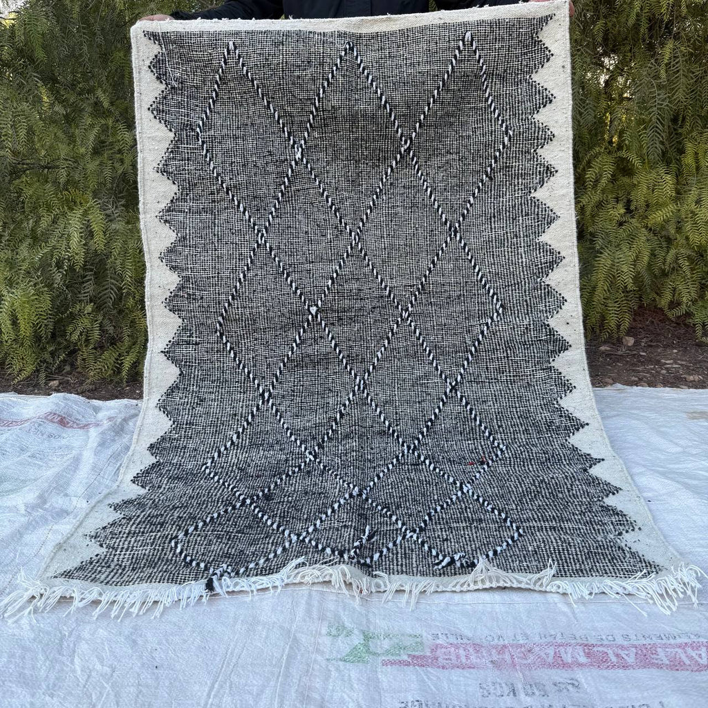 Handmade Moroccan Atlas Rug – Authentic Berber Wool Carpet