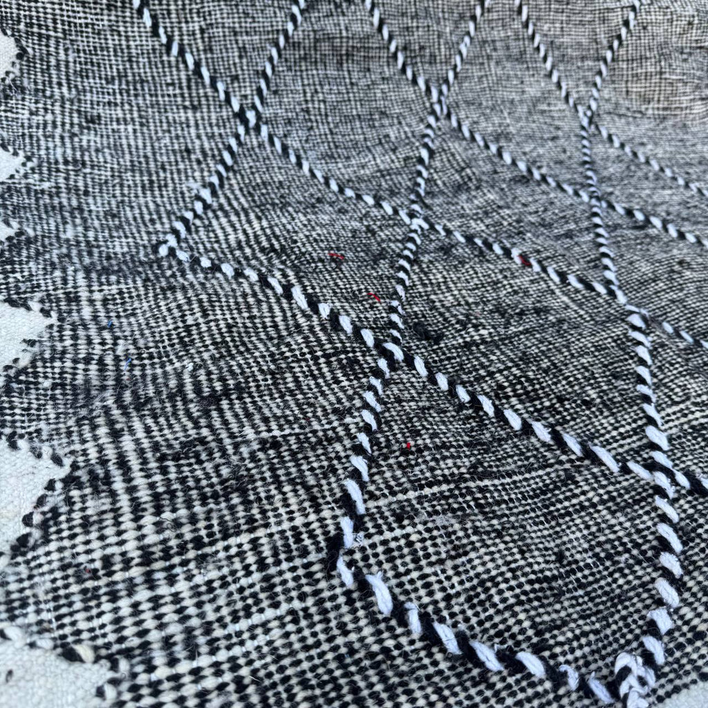 Handmade Moroccan Atlas Rug – Authentic Berber Wool Carpet