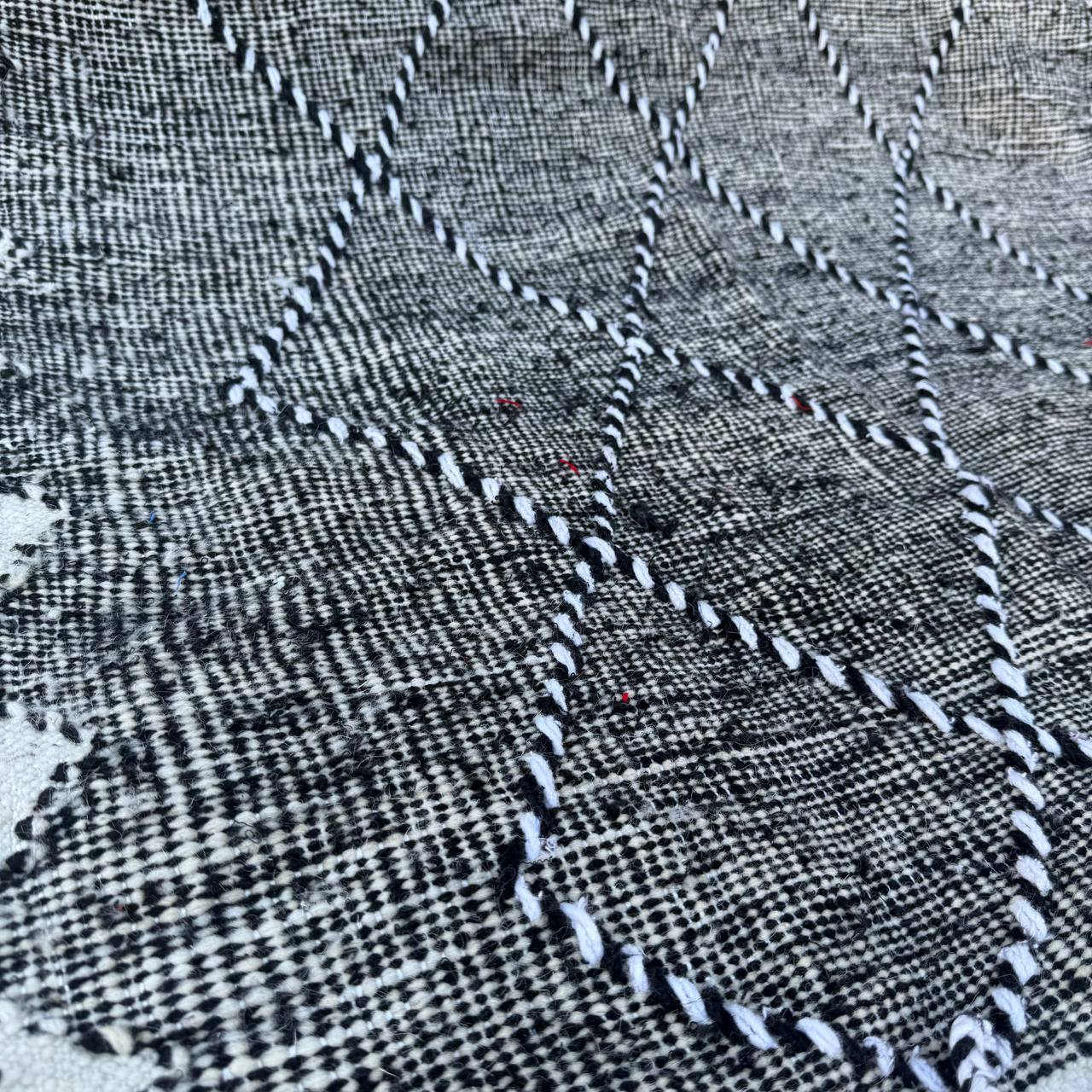 Handmade Moroccan Atlas Rug – Authentic Berber Wool Carpet