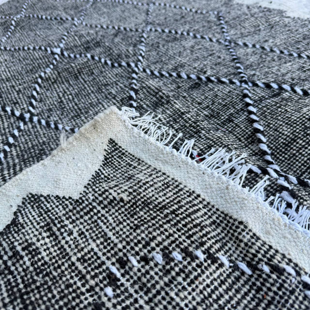 Handmade Moroccan Atlas Rug – Authentic Berber Wool Carpet