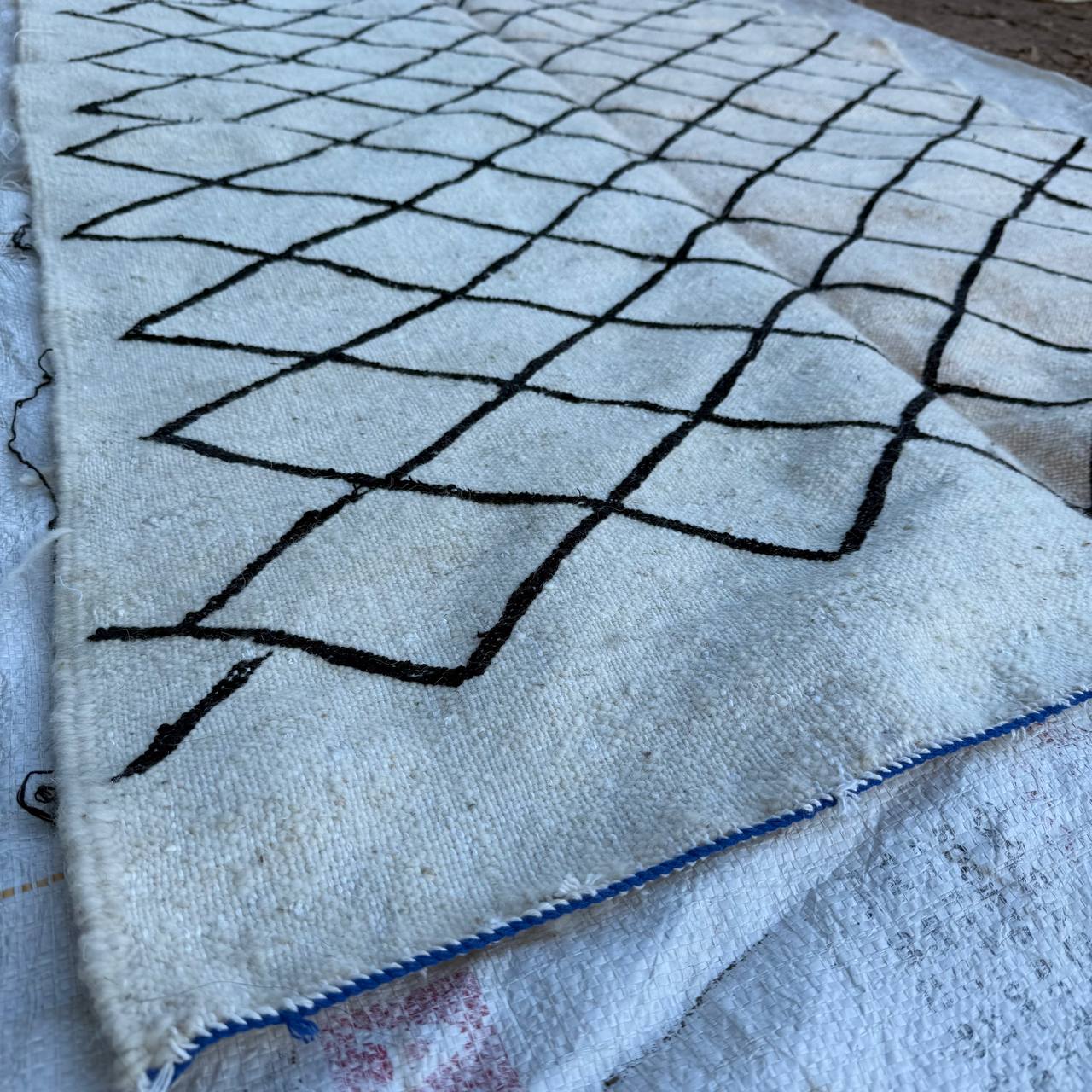 Traditional Moroccan Berber Rug – Authentic Handmade Atlas Wool Carpet