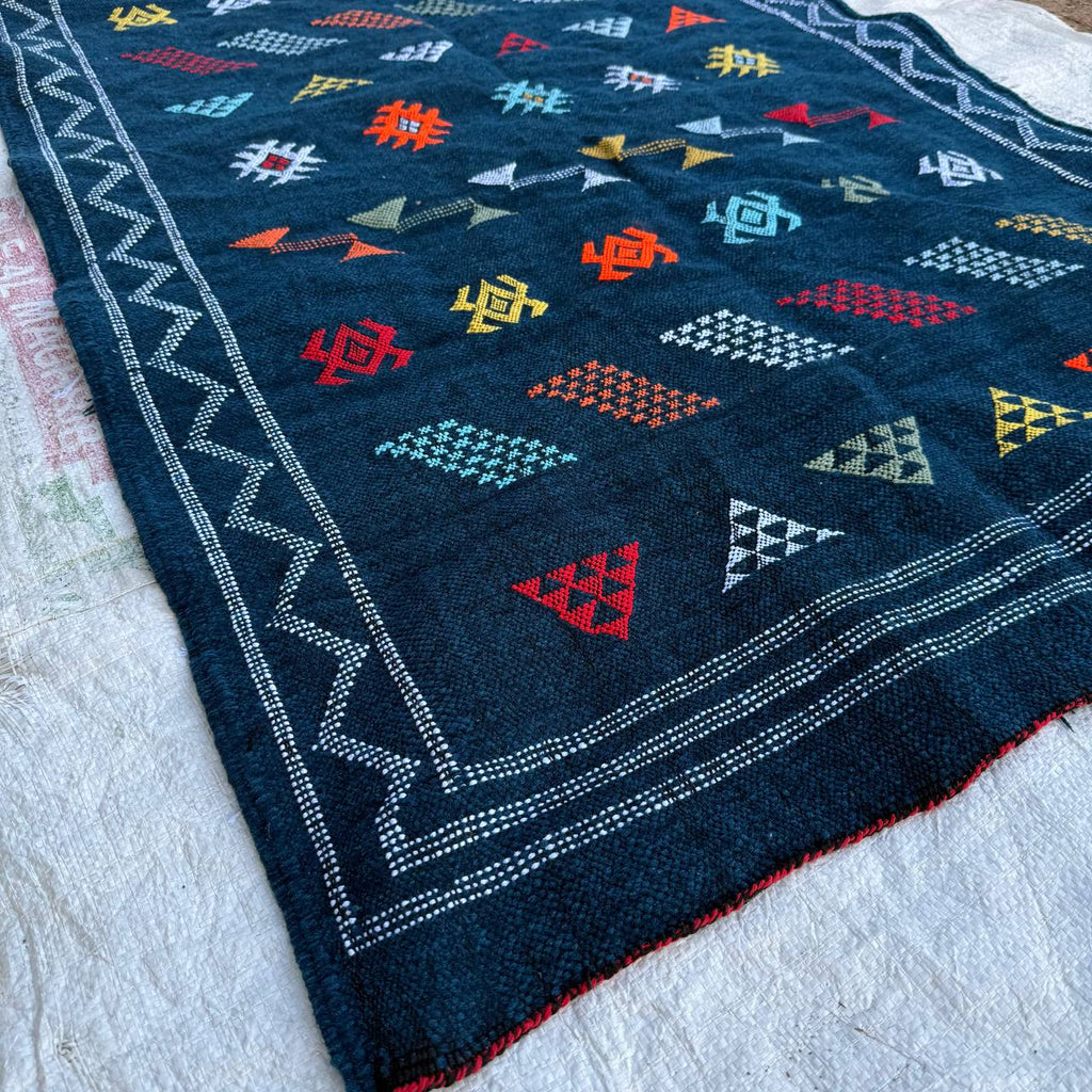 Handcrafted Moroccan Mountain Rug – Authentic Berber Wool Carpet