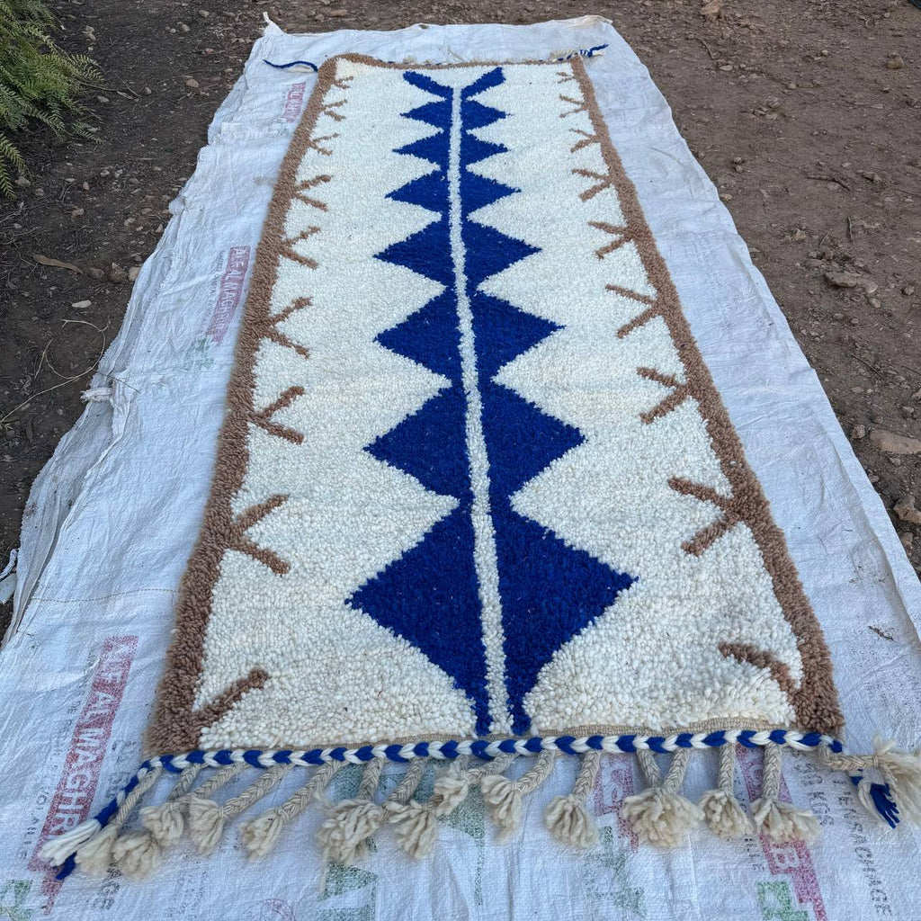 Handcrafted Moroccan Atlas Rug – Traditional Berber Wool Carpet